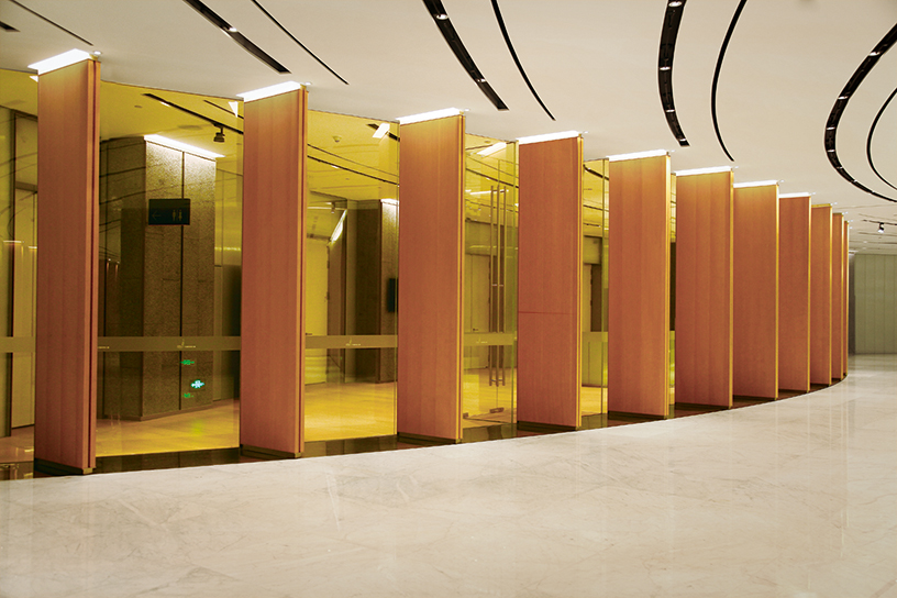 How to Choose the Perfect Aluminum Veneer Thickness and Wood Grain for Your Project