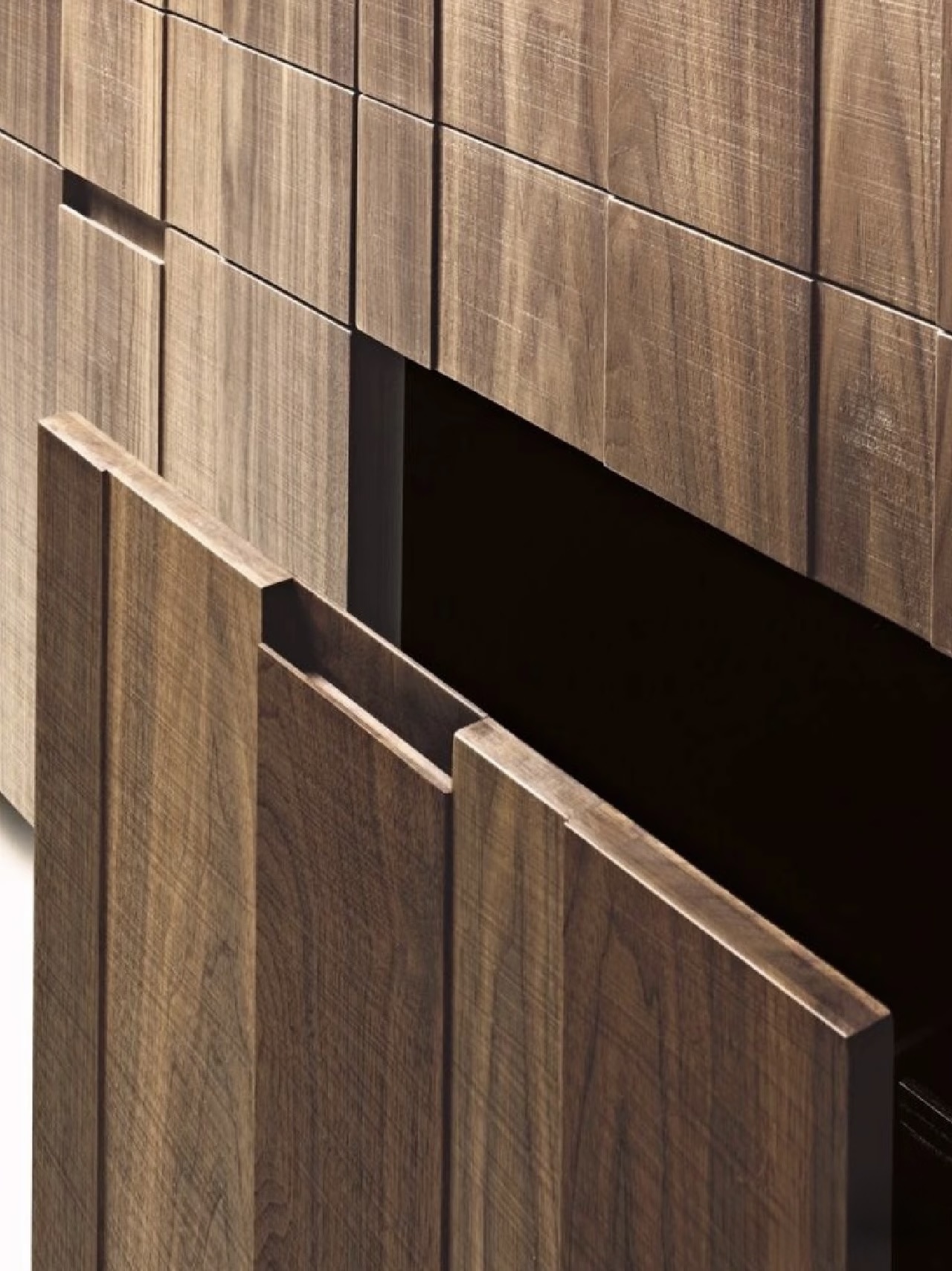 Why Aluminum-Wood Veneer Panels Are Replacing Traditional Wood in High-End Architecture?